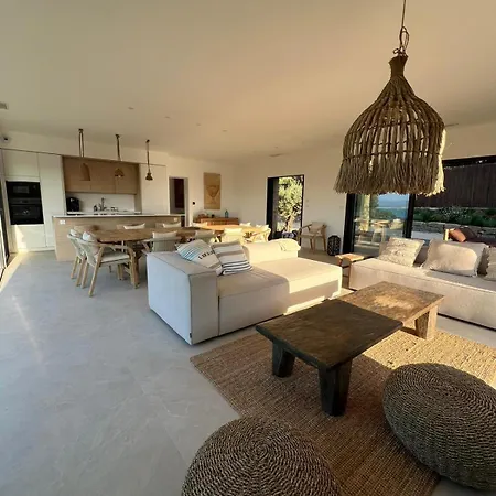 Perle De Giens Йер